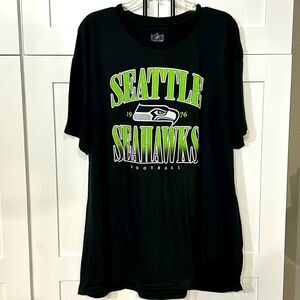 NFL Seattle Seahawks T-Shirt - L - NWT